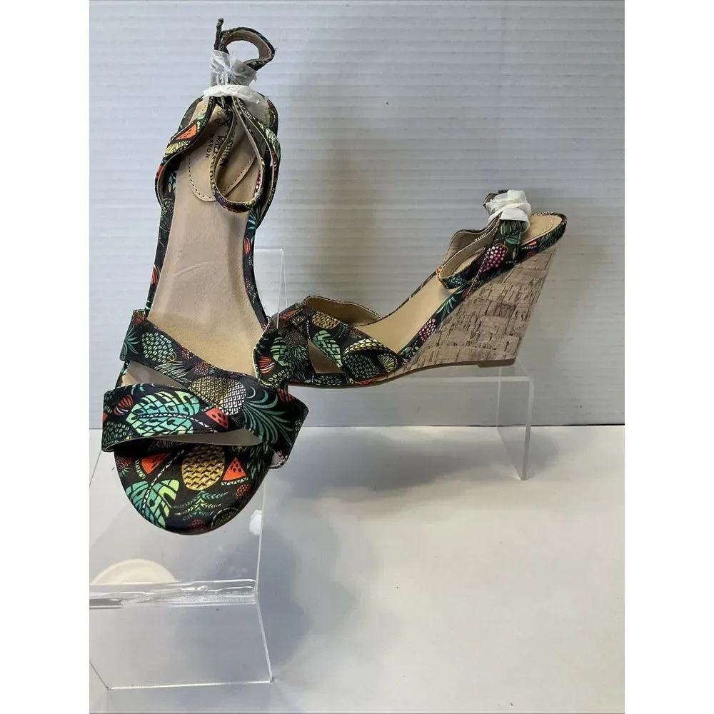 CUSHION WALK BY AVON FRUITY PRINT WOMENS WEDGE HEELS SIZE 7